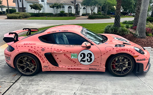 Porsche GT4 RS - Pink
